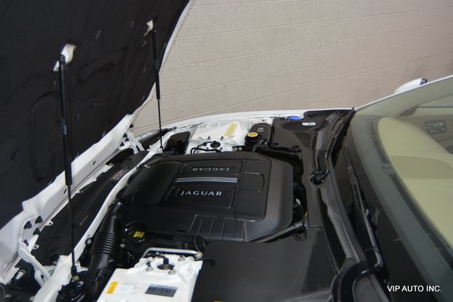 2011 Jaguar XK 2dr Coupe - 23055813 - 17