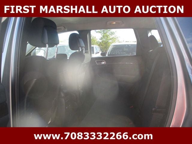 2011 Jeep Grand Cherokee 4WD 4dr Laredo - 22934645 - 7