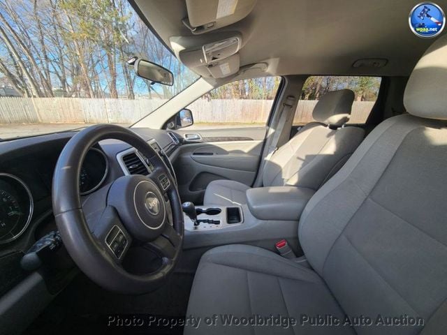 2011 Jeep Grand Cherokee 4WD 4dr Laredo - 22998044 - 7