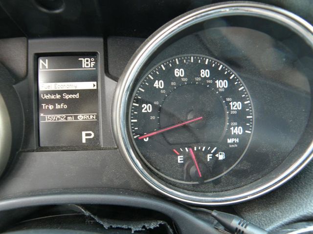 2011 Jeep Grand Cherokee 4WD 4dr Laredo - 23011231 - 10