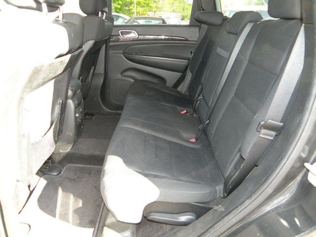 2011 Jeep Grand Cherokee 4WD 4dr Laredo - 23011231 - 7