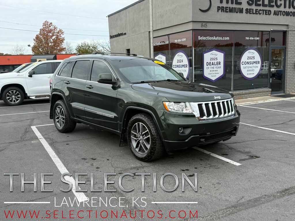 2011 Jeep Grand Cherokee 4WD LAREDO W/ X LAREDO PACKAGE - 22939858 | Video 1
