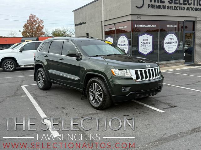 2011 Jeep Grand Cherokee 4WD LAREDO W/ X LAREDO PACKAGE - 22939858 - 0