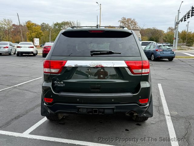 2011 Jeep Grand Cherokee 4WD LAREDO W/ X LAREDO PACKAGE - 22939858 - 11