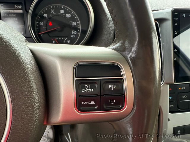 2011 Jeep Grand Cherokee 4WD LAREDO W/ X LAREDO PACKAGE - 22939858 - 19