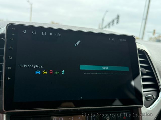 2011 Jeep Grand Cherokee 4WD LAREDO W/ X LAREDO PACKAGE - 22939858 - 25