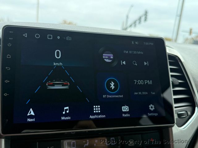 2011 Jeep Grand Cherokee 4WD LAREDO W/ X LAREDO PACKAGE - 22939858 - 26