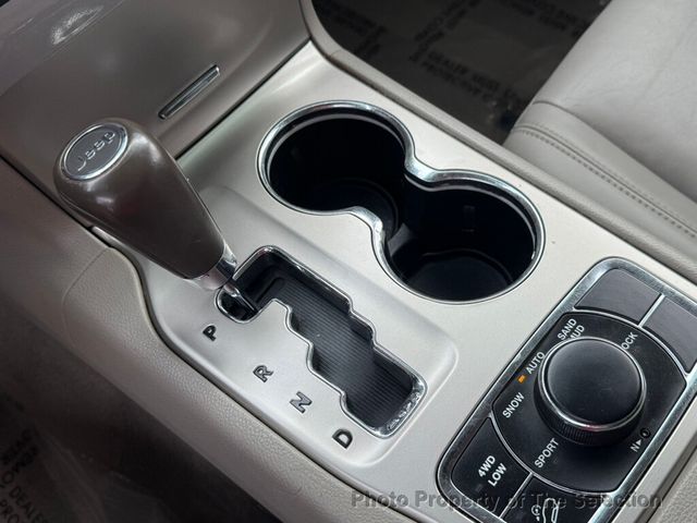 2011 Jeep Grand Cherokee 4WD LAREDO W/ X LAREDO PACKAGE - 22939858 - 29