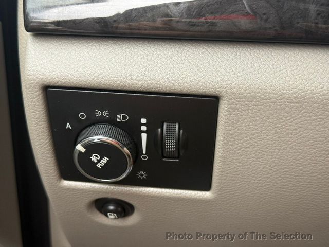 2011 Jeep Grand Cherokee 4WD LAREDO W/ X LAREDO PACKAGE - 22939858 - 30