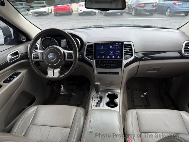 2011 Jeep Grand Cherokee 4WD LAREDO W/ X LAREDO PACKAGE - 22939858 - 41