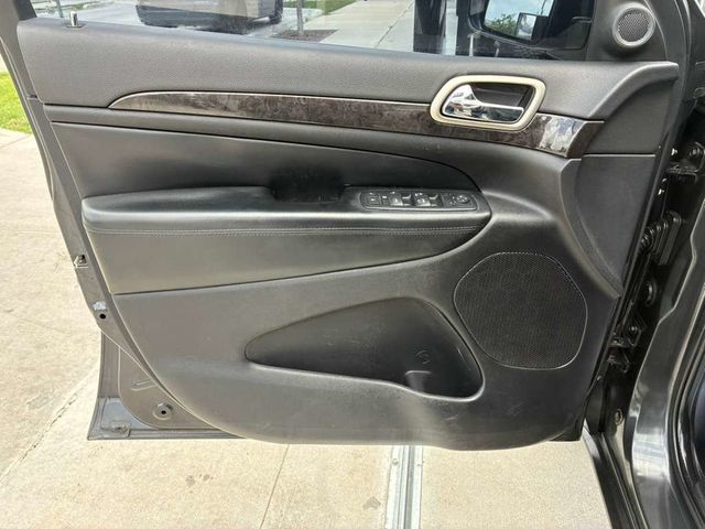 2011 Jeep Grand Cherokee Laredo - 23013858 - 9