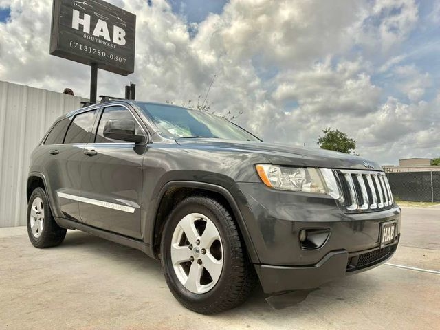 2011 Jeep Grand Cherokee Laredo - 23013858 - 1
