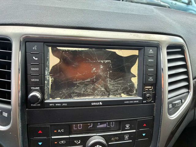 2011 Jeep Grand Cherokee Laredo - 23013858 - 7