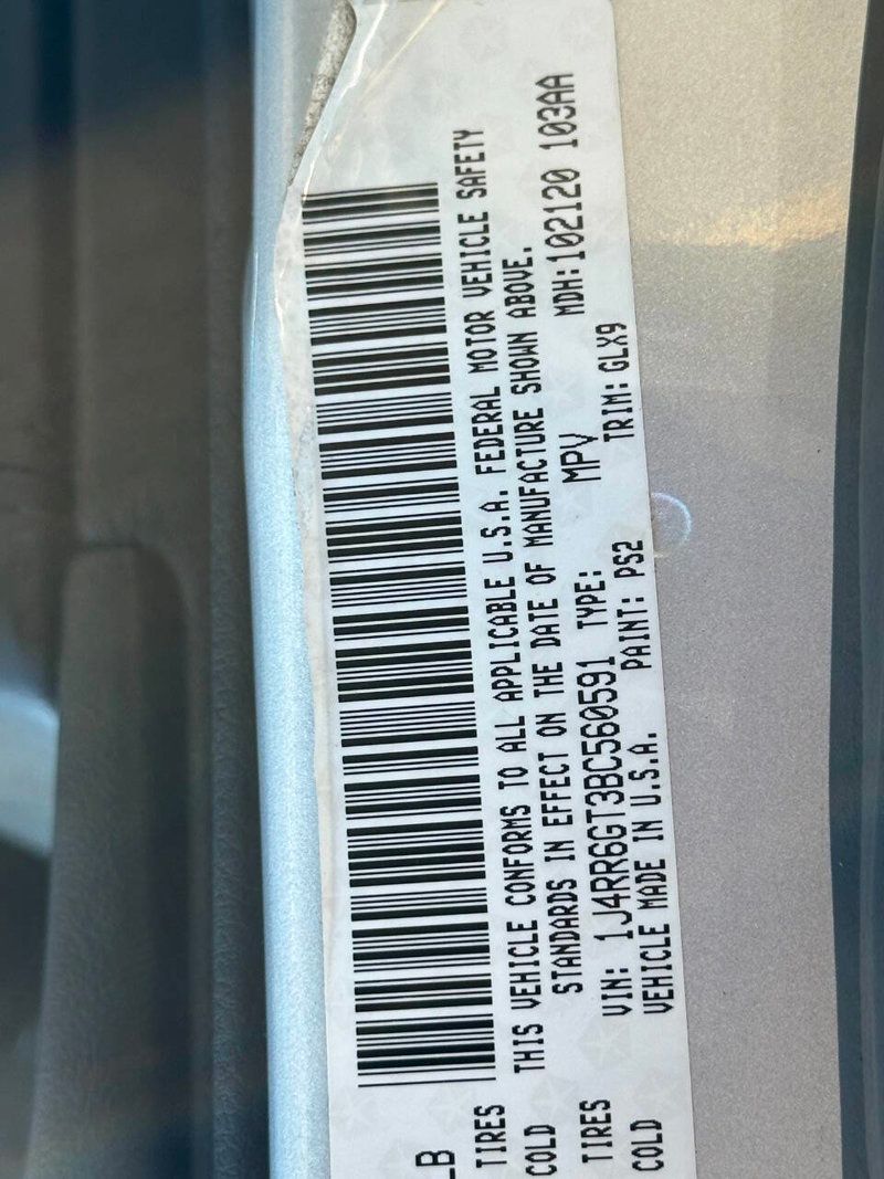 2011 Jeep Grand Cherokee Overland 4x4 4dr SUV - 22915525 - 17