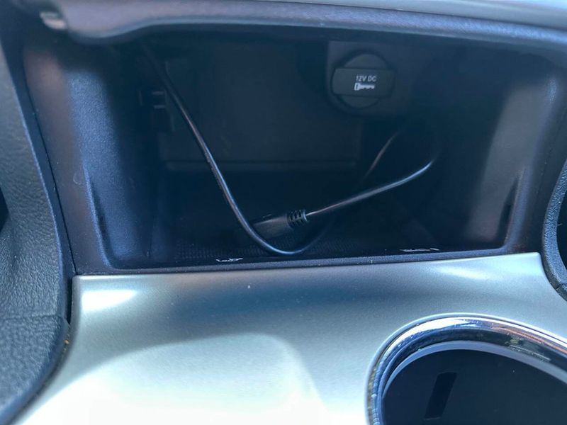 2011 Jeep Grand Cherokee Overland 4x4 4dr SUV - 22915525 - 42