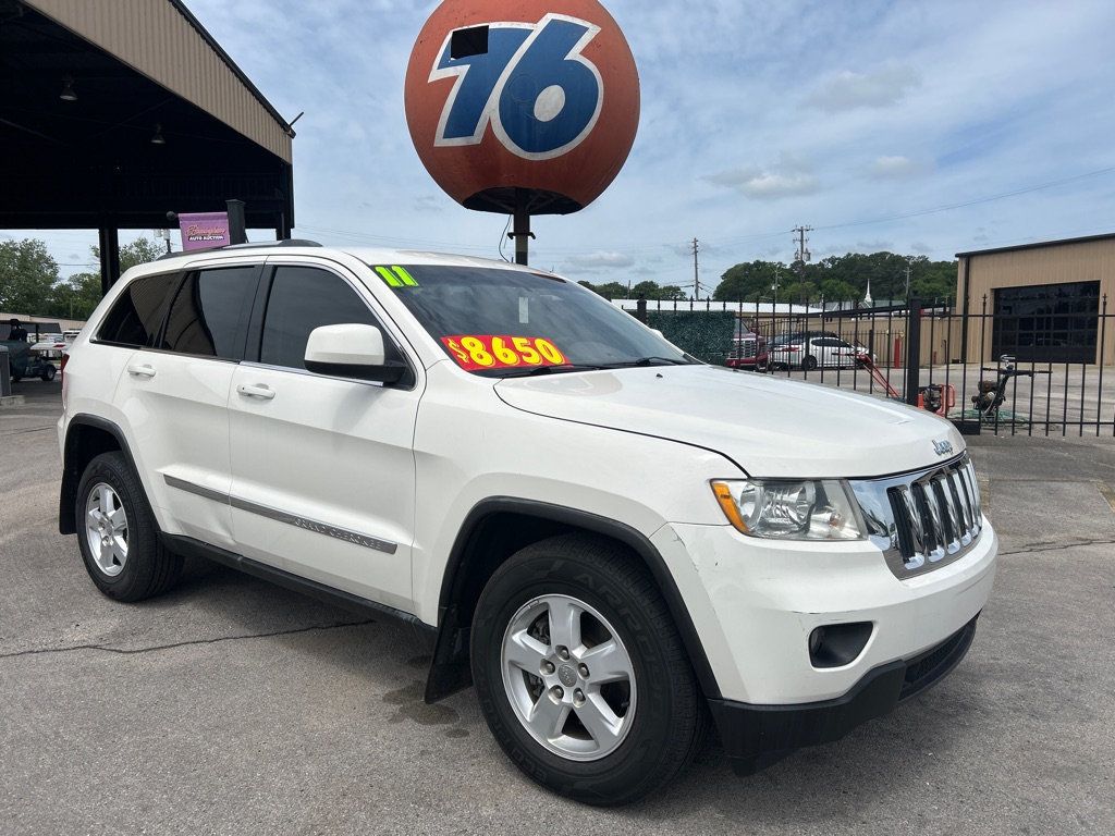 2011 Jeep Grand Cherokee RWD 4dr Laredo - 23021374 | Video 1