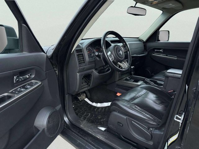 2011 Jeep Liberty Limited 4x4 4dr SUV - 22992733 - 11