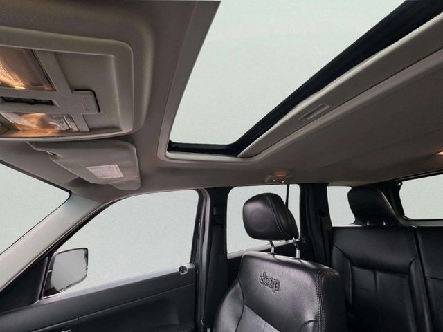 2011 Jeep Liberty Limited 4x4 4dr SUV - 22992733 - 27