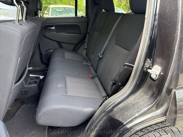 2011 Jeep Liberty Sport - 23020572 - 8