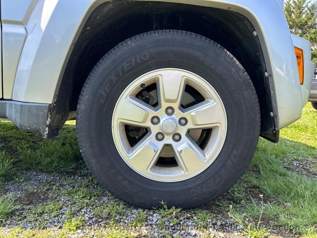 2011 Jeep Liberty Sport - 23024322 - 11