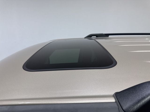 2011 Jeep Liberty Sport - 22976932 - 9