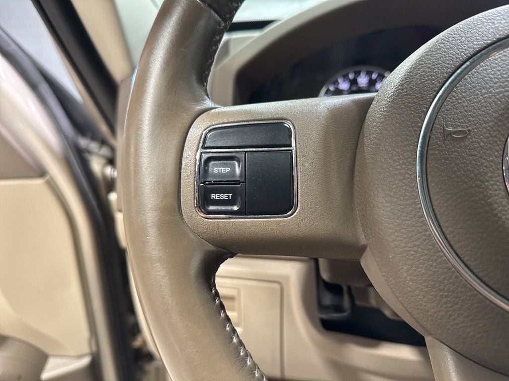 2011 Jeep Liberty Sport - 22976932 - 12