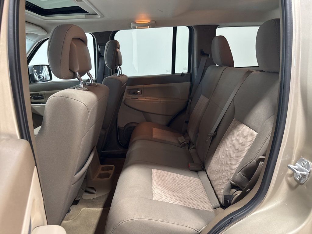 2011 Jeep Liberty Sport - 22976932 - 26