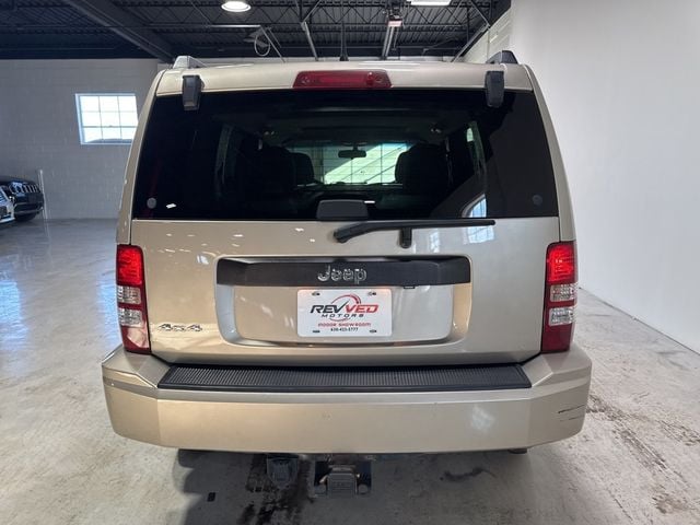 2011 Jeep Liberty Sport - 22976932 - 5