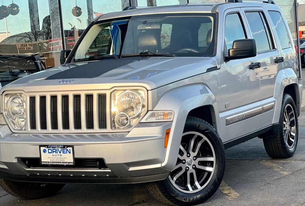 2011 Jeep Liberty Sport - 22710100 - 0