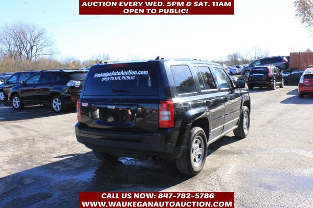 2011 Jeep Patriot FWD 4dr Latitude - 22946469 - 3