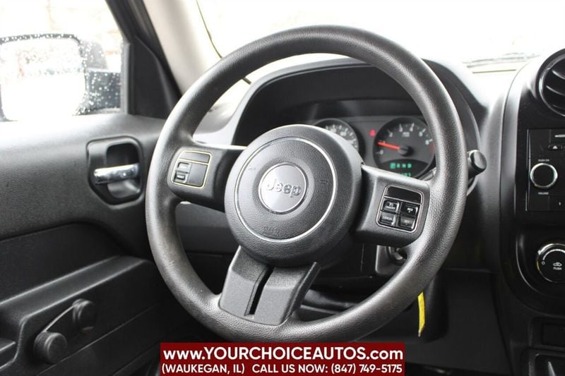 2011 Jeep Patriot FWD 4dr Latitude - 22389174 - 21