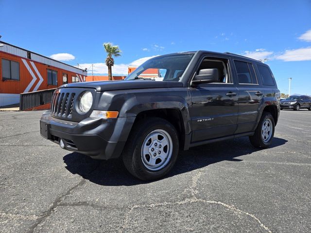 2011 Jeep Patriot FWD 4dr Sport - 22564098 - 0