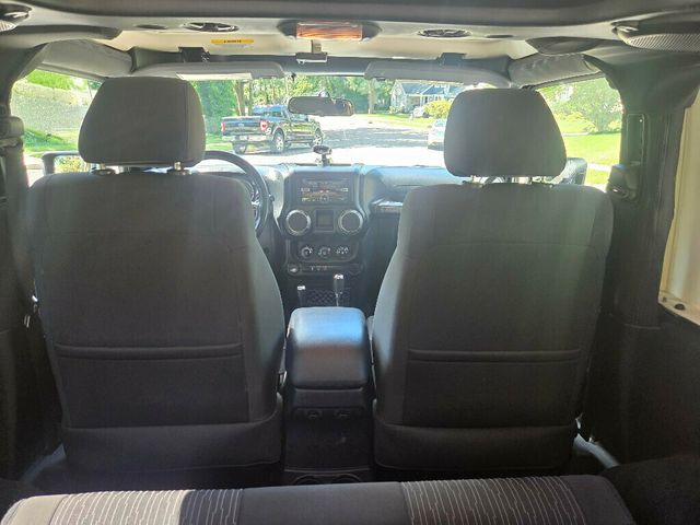 2011 Jeep Wrangler 4WD 2dr Mojave - 23039129 - 14