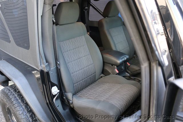 2011 Jeep Wrangler 4WD 2dr Rubicon - 23006251 - 31