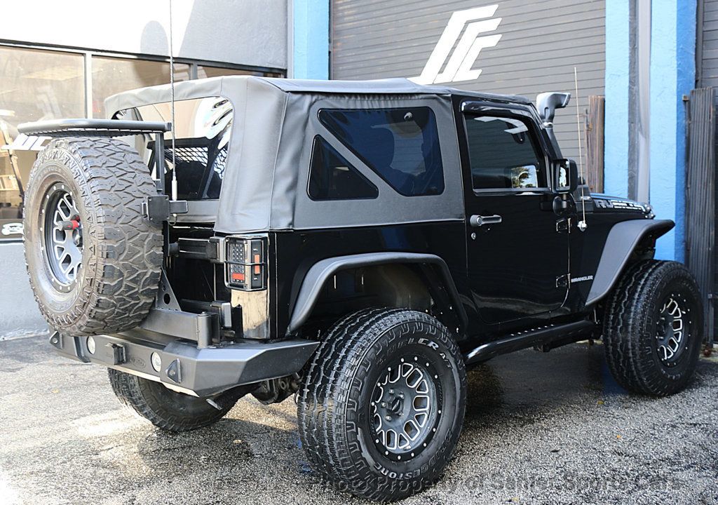 2011 Jeep Wrangler 4WD 2dr Rubicon - 23006251 - 5