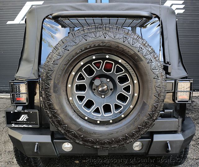 2011 Jeep Wrangler 4WD 2dr Rubicon - 23006251 - 8