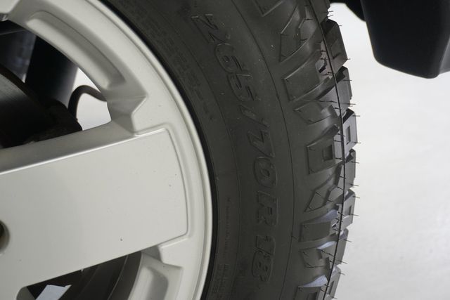 2011 Jeep Wrangler 4WD 2dr Sahara - 22999090 - 22