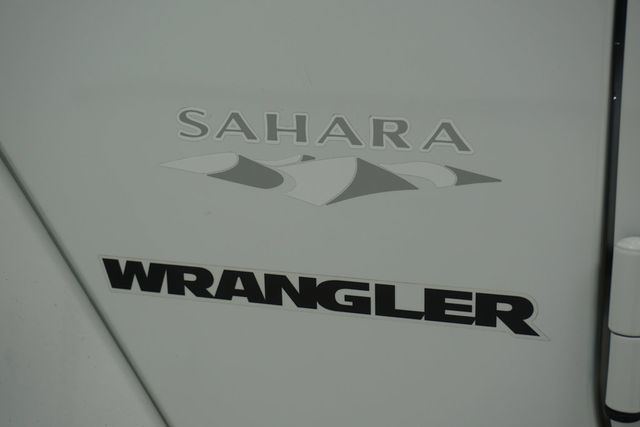 2011 Jeep Wrangler 4WD 2dr Sahara - 22999090 - 7