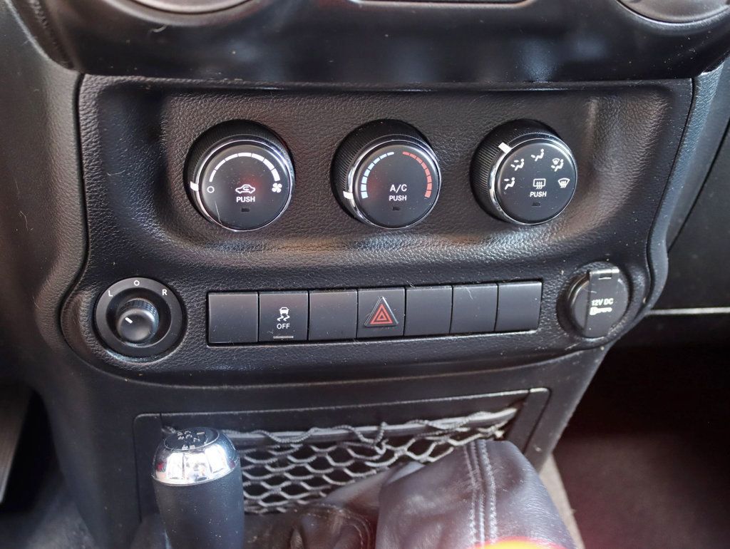 2011 Jeep Wrangler 4WD 2dr Sport - 22902200 - 14