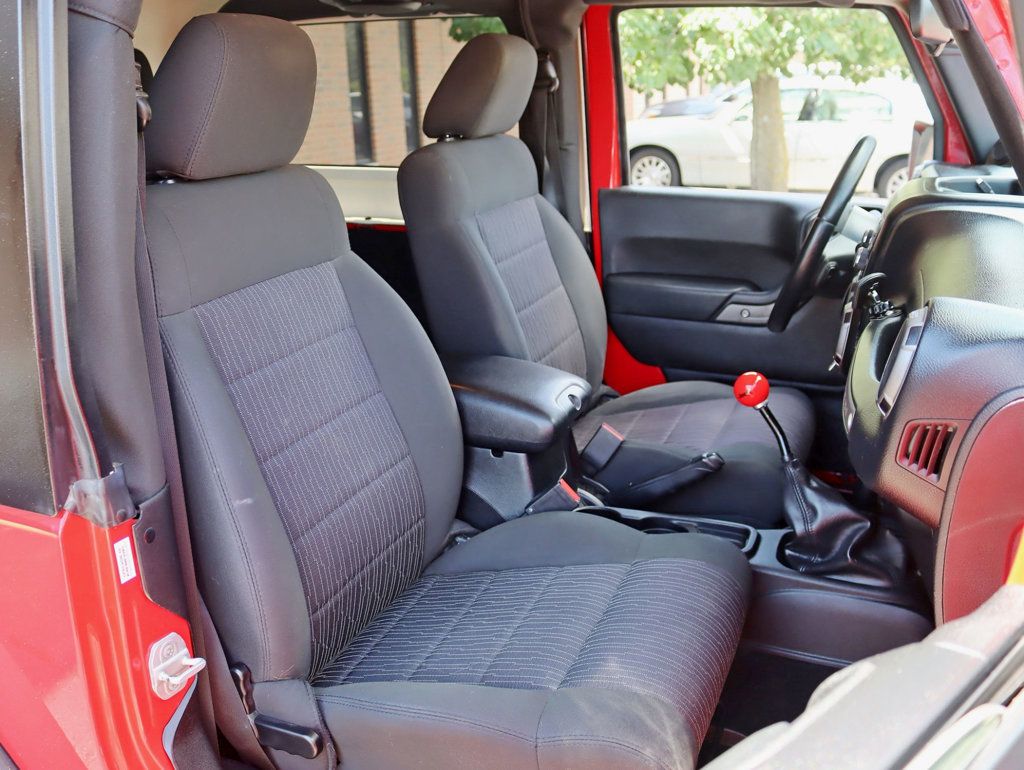 2011 Jeep Wrangler 4WD 2dr Sport - 22902200 - 18