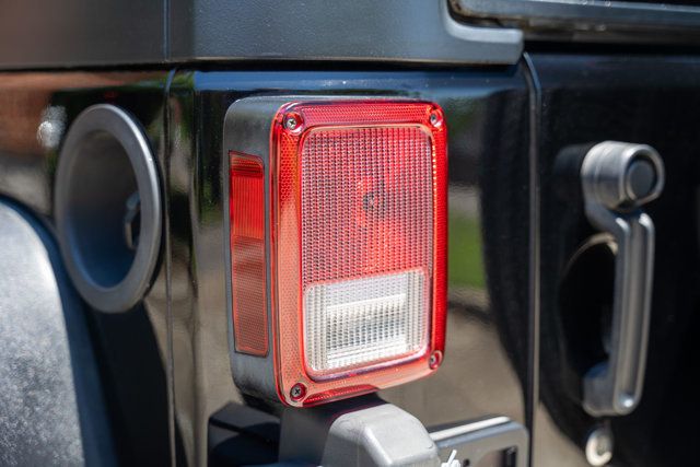 2011 Jeep Wrangler LocalTrade/Sport-4WD/3.6L-V6/ConnectivityGroup/PwrConvenienceGrp - 23036901 - 16