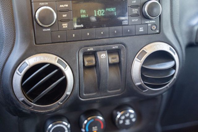 2011 Jeep Wrangler LocalTrade/Sport-4WD/3.6L-V6/ConnectivityGroup/PwrConvenienceGrp - 23036901 - 29