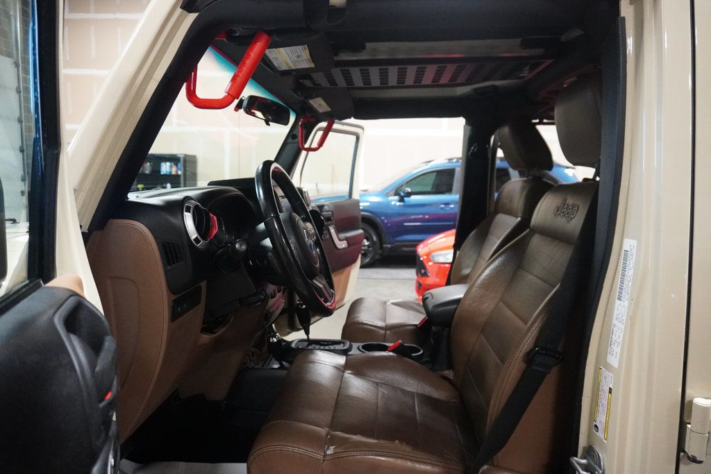 2011 Jeep Wrangler Unlimited Rubicon photo 7