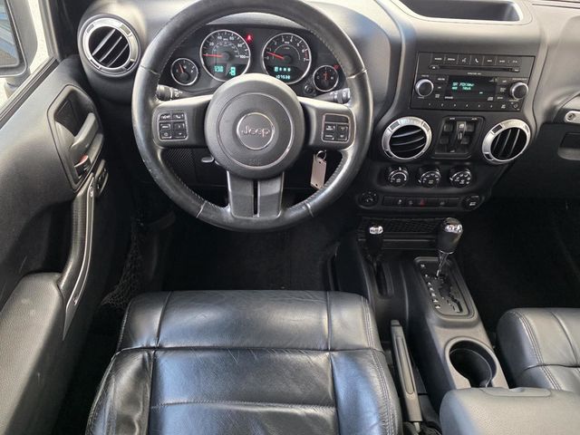2011 Jeep Wrangler Unlimited 4WD 4dr Sahara - 22967016 - 10