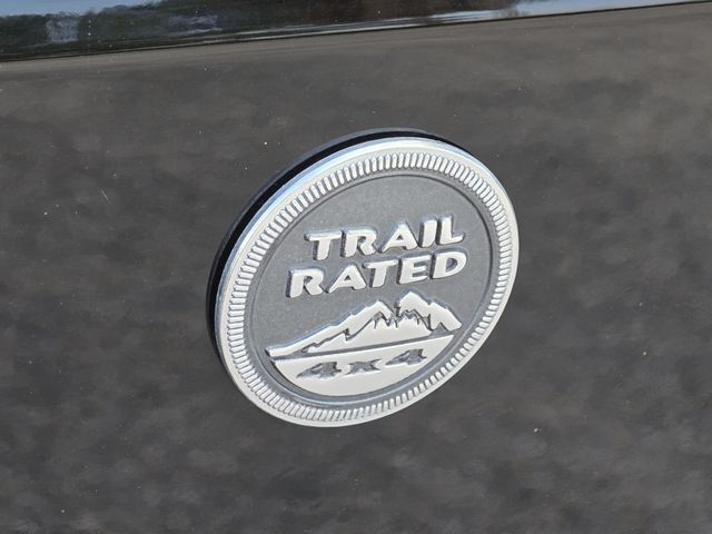 2011 Jeep Wrangler Unlimited 4WD 4dr Sahara - 22967016 - 23