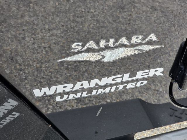 2011 Jeep Wrangler Unlimited 4WD 4dr Sahara - 22967016 - 24
