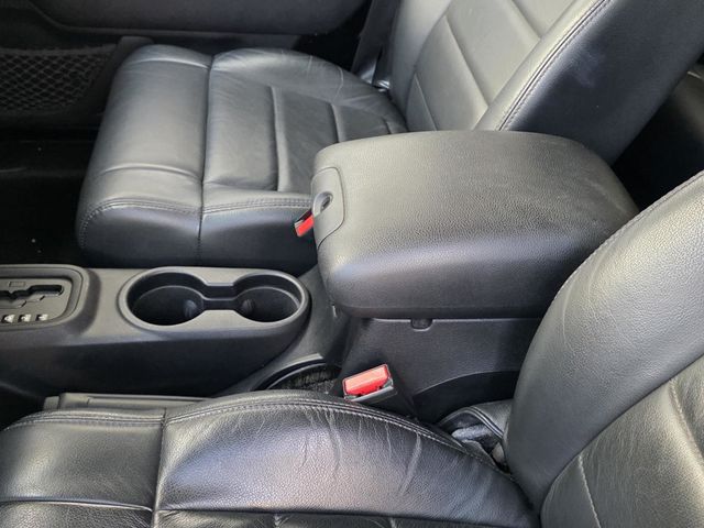 2011 Jeep Wrangler Unlimited 4WD 4dr Sahara - 22967016 - 6