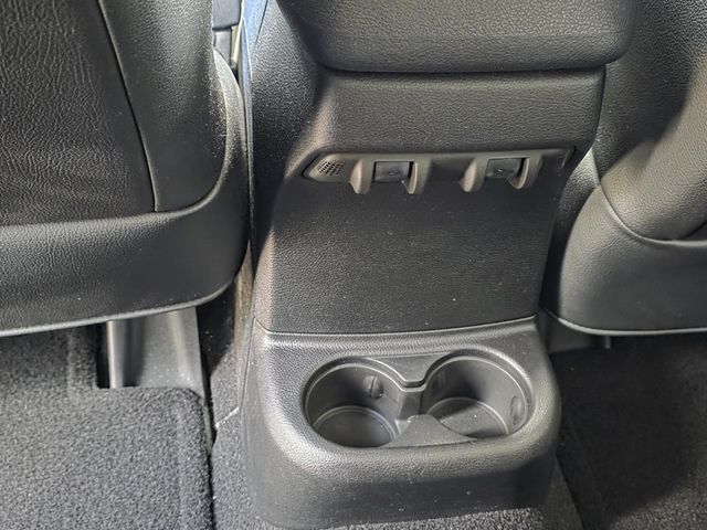 2011 Jeep Wrangler Unlimited 4WD 4dr Sahara - 22967016 - 8