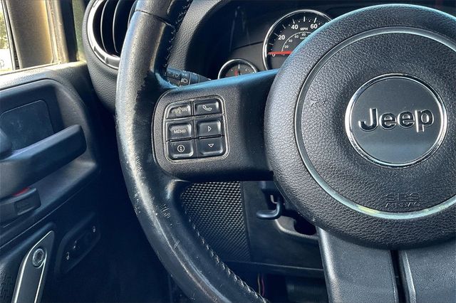 2011 Jeep Wrangler Unlimited 4WD 4dr Sahara - 22941354 - 20