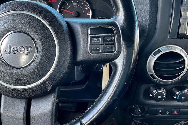 2011 Jeep Wrangler Unlimited 4WD 4dr Sahara - 22941354 - 21